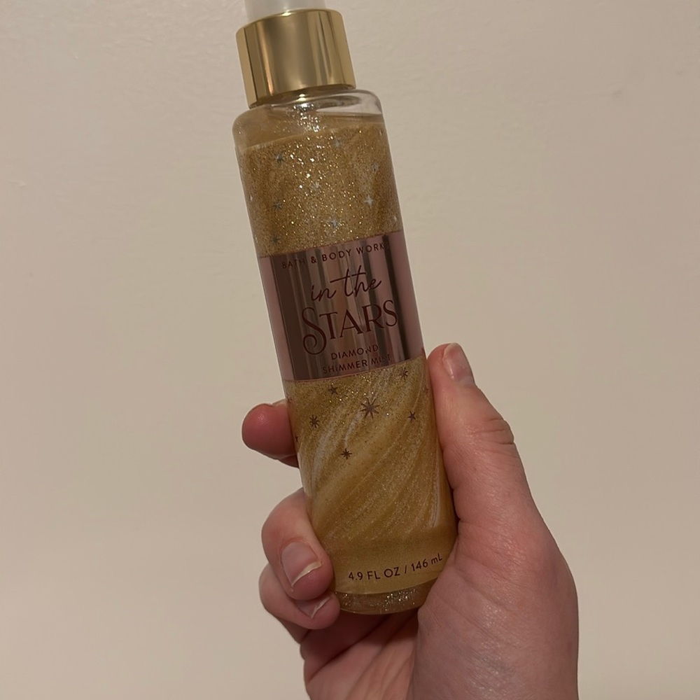 2 In the Stars Diamond Shimmer Mists ✨ - Bath and Body Works - Picture 3 of 6